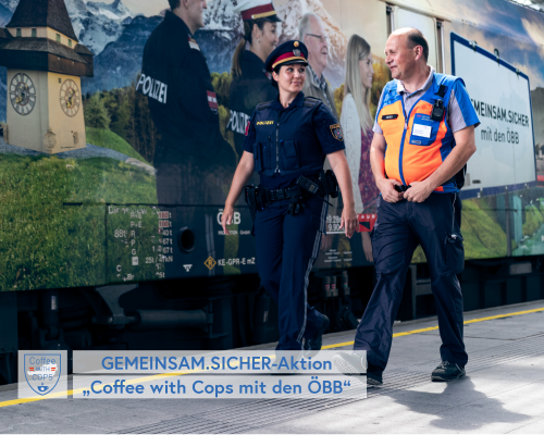 Polizistin mit Sicherheitsdienst der ÖBB am Bahnhof